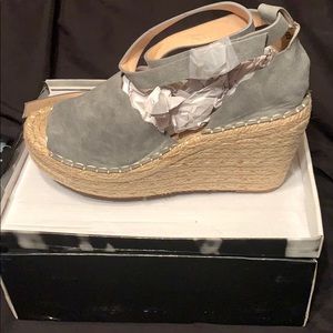 NWT Gray espadrilles sz 8